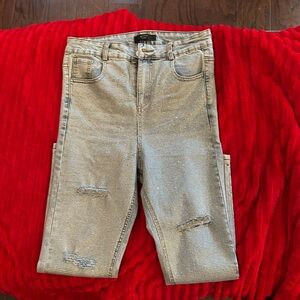 Demin jean with rhinestone